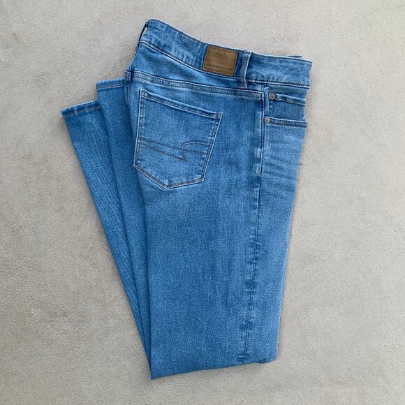 American Eagle Outfitters Next Level Stretch Favorite Boyfriend Jeans Sz6 - Picture 3 of 16